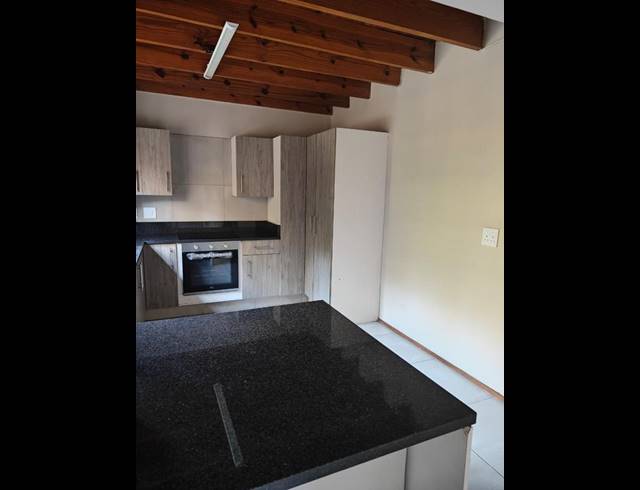 4 BEDROOM PROPERTY TO RENT IN FAERIE GLEN